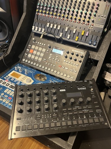 Korg drumlogue - korg,