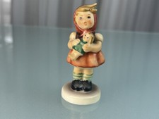 M.I. Figurine bourdon figurine en porcelaine 239/B fille avec poupée 9 cm. 1 ...