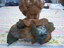 Ancienne et imposante fleur en celluloid des années 1940. Superbe ! Réf n°395