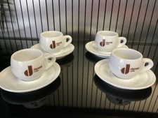 Tasse, lot de  4. tasses et