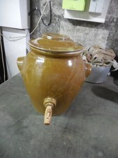 Ancien Vinaigrier en terre
