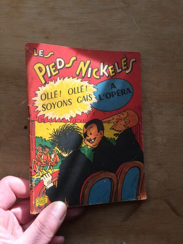 Petit format album - petit, bd