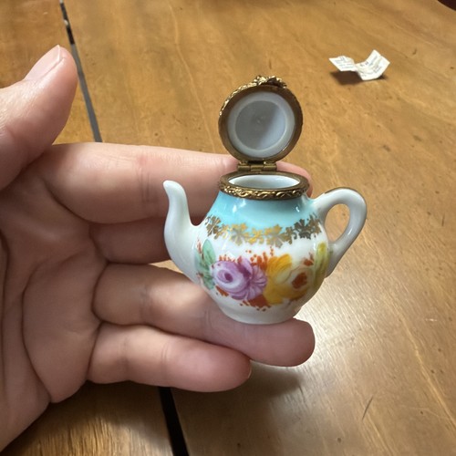 Limoges teapot flower clasp - teapot,