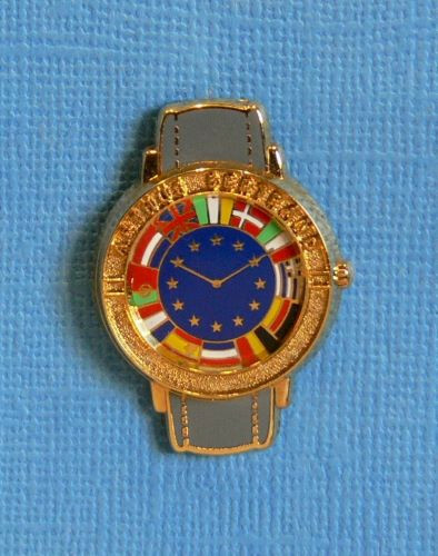 Pin montre europe arthus - pin's,