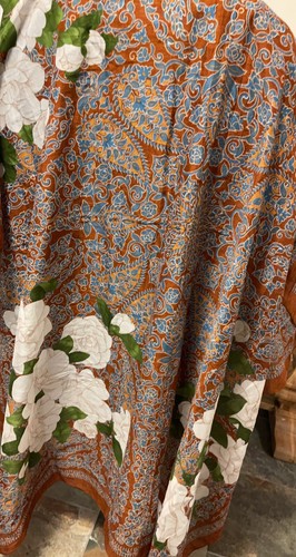 Square sarong camelia - square,