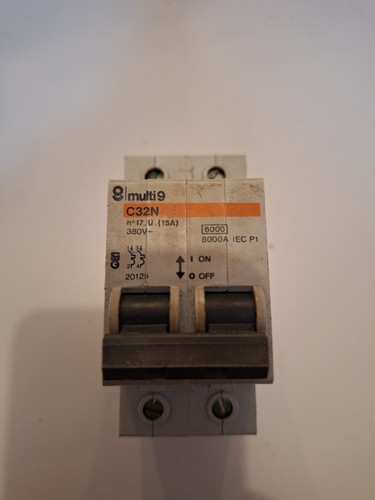 Disjoncteur bipolaire c32n - disjoncteur,