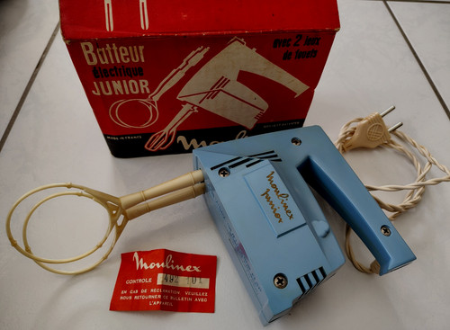 Ancien batteur électrique