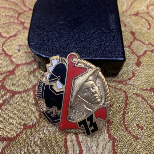 Ancien insigne pucelle - insigne,