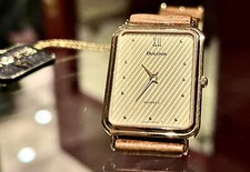 Montre Bulova Rectangulaire