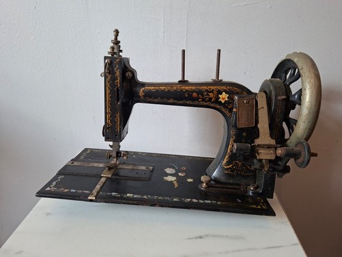 Ancienne machine à - 🧡,