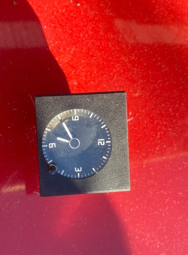 Horloge tableau bord - tableau,