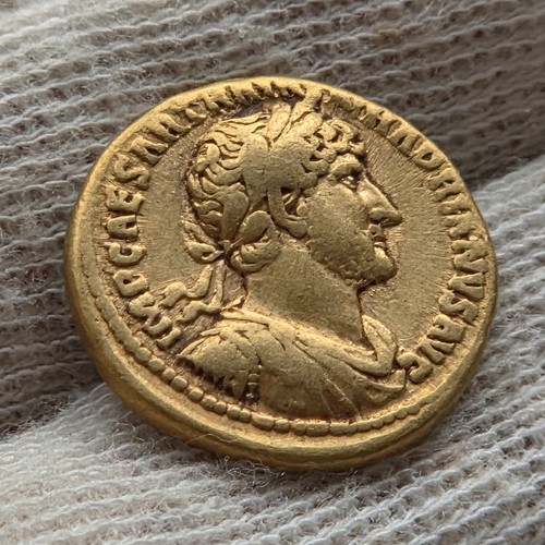 Rome aureus hadrian ad - aureus, hadrian,