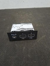 Prise port USB RENAULT CLIO 5