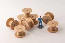 8 tourets bois 160cm H0 1:87