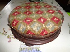 ANCIEN REPOSE PIEDS FORME ROND