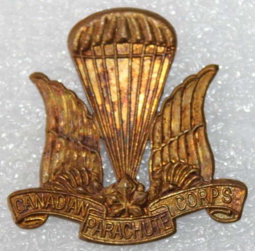 Cap badge canadian - du,