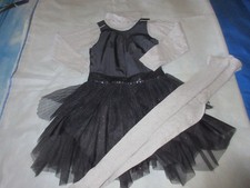 ensemble 6 ans:robe de fete tape à l'oeil,sous pull in extenso,collants