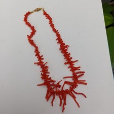 Collier ancien en corail  32