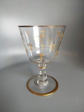 Verre À Pied Cristal Soufflé Décor Dorures Fleur De Lys Baccarat ? Saint Louis ?