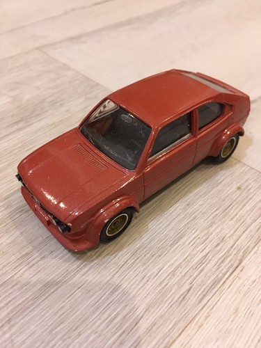 Ancienne alfa romeo alfasud - ancienne,
