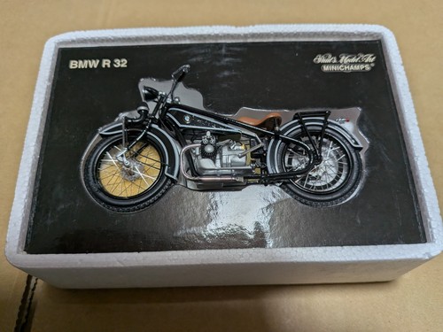 Minichamps 182 027100 bmw - bmw, r32