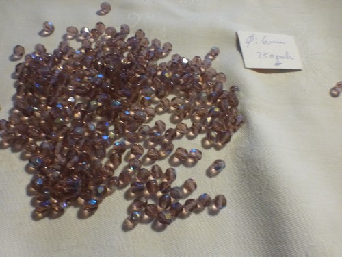 Lot 250 perles anciennes - 250,