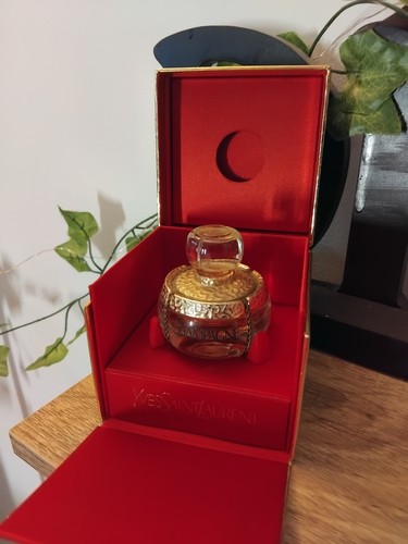 Champagne yves saint - yves, laurent
