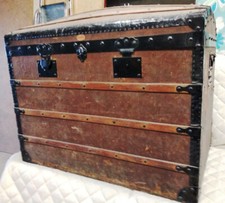 malle de voyage ancienne