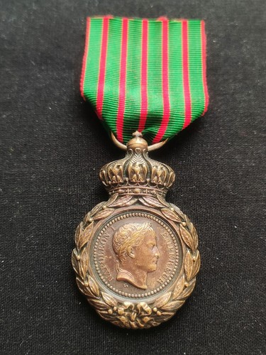 Belle médaille sainte - belle, de