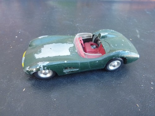 Ancienne voiture miniature - ancienne,