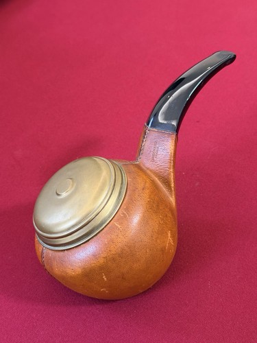 Pot tabac porte cigarettes - À,