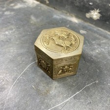 Boite à bétel dragon, argent