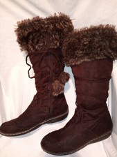  American Eagle Women's Suede