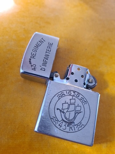 Vintage briquet militaire - briquet, militaire(