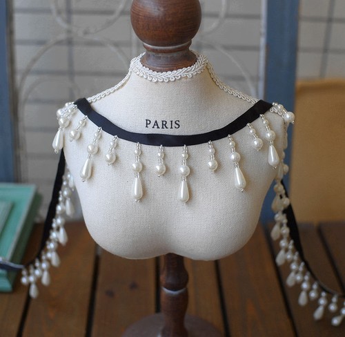 Gland perlé bordure ballants - perlé, bordure,