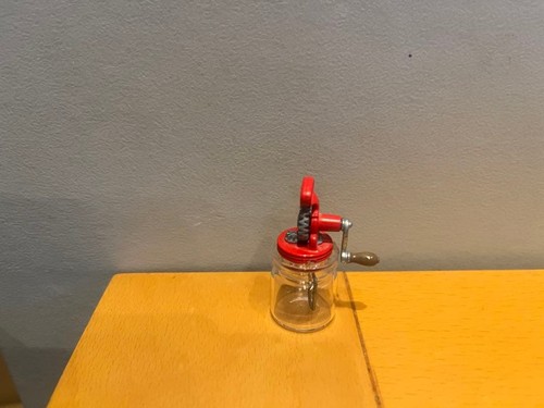 Rare vintage red bodo hennig - rare,