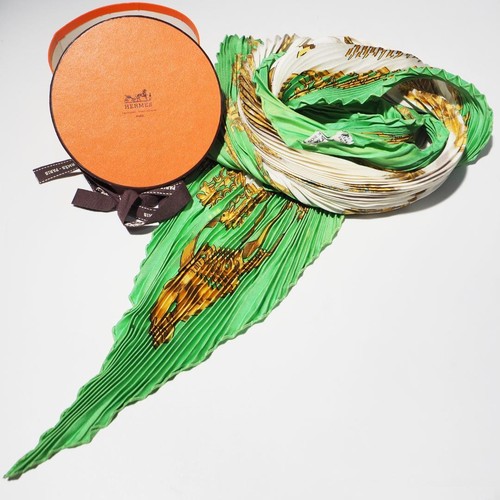 Foulard plissé hermès - foulard,