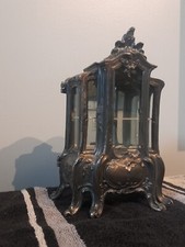 rare vitrine miniature