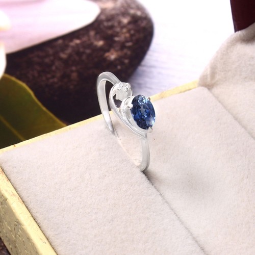 Bague saphir bleu aaa - saphir, argent