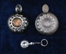  LOT DE 2 TASTEVINS ANCIENS 1 ESTAMPILLE BOURGOGNE + CADEAU PORTE CLE TASTEVIN 