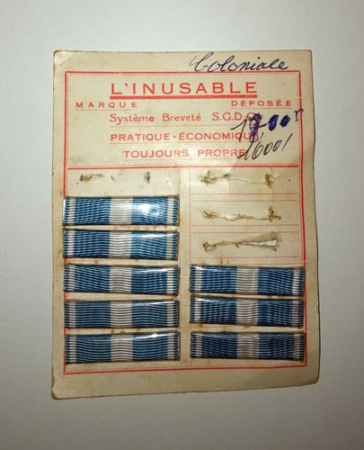 Une barrette rappel - ,