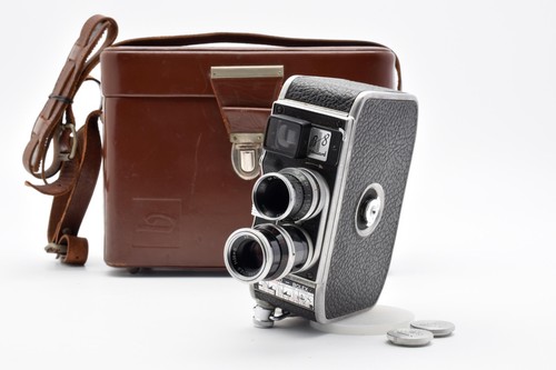 Read almost mint case - mint, w/case]