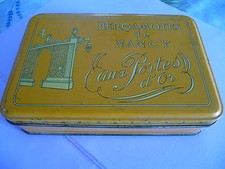 ANCIENNE BOITE EN FER PUBLICITAIRE LITHO  BERGAMOTES NANCY PORTES D'OR TBE