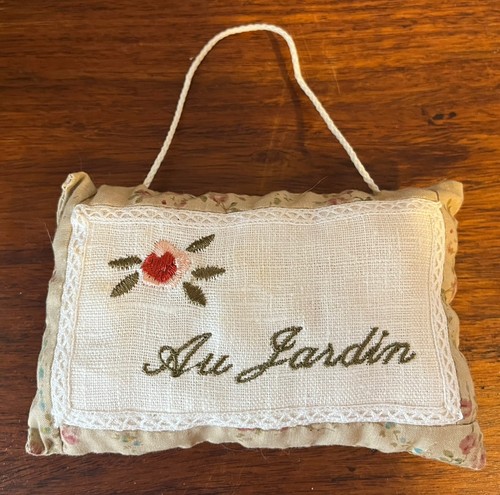 Vide atelier coussin - vide,