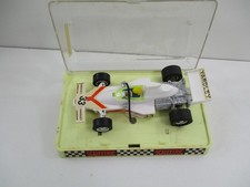 C121- MCLAREN YARDLEY M23 #33 SCALEXTRIC 1/32
