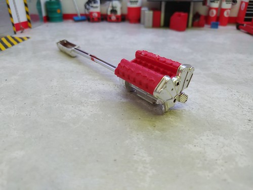 Block moteur v12 ferrari - 1/18,
