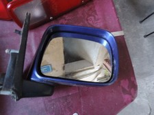 rétroviseur droit terrano ford maverick 2.7 tdi