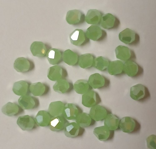 100 perles toupies - mm, green