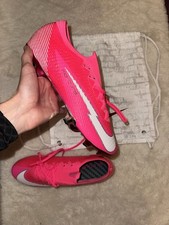 Crampons Nike Rose Mbappé