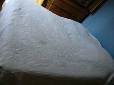 Linge Ancien boutis piqué marseillais Monogramme AC ou AG Et brodé